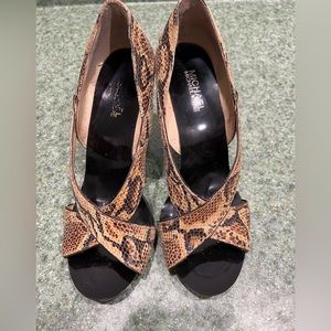 Michael Kors pumps